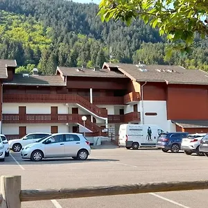 Appartement Au Calme Parking Privé, Bernex